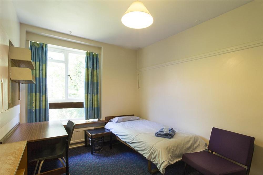 Ifor Evans Hall, Camden Apartment