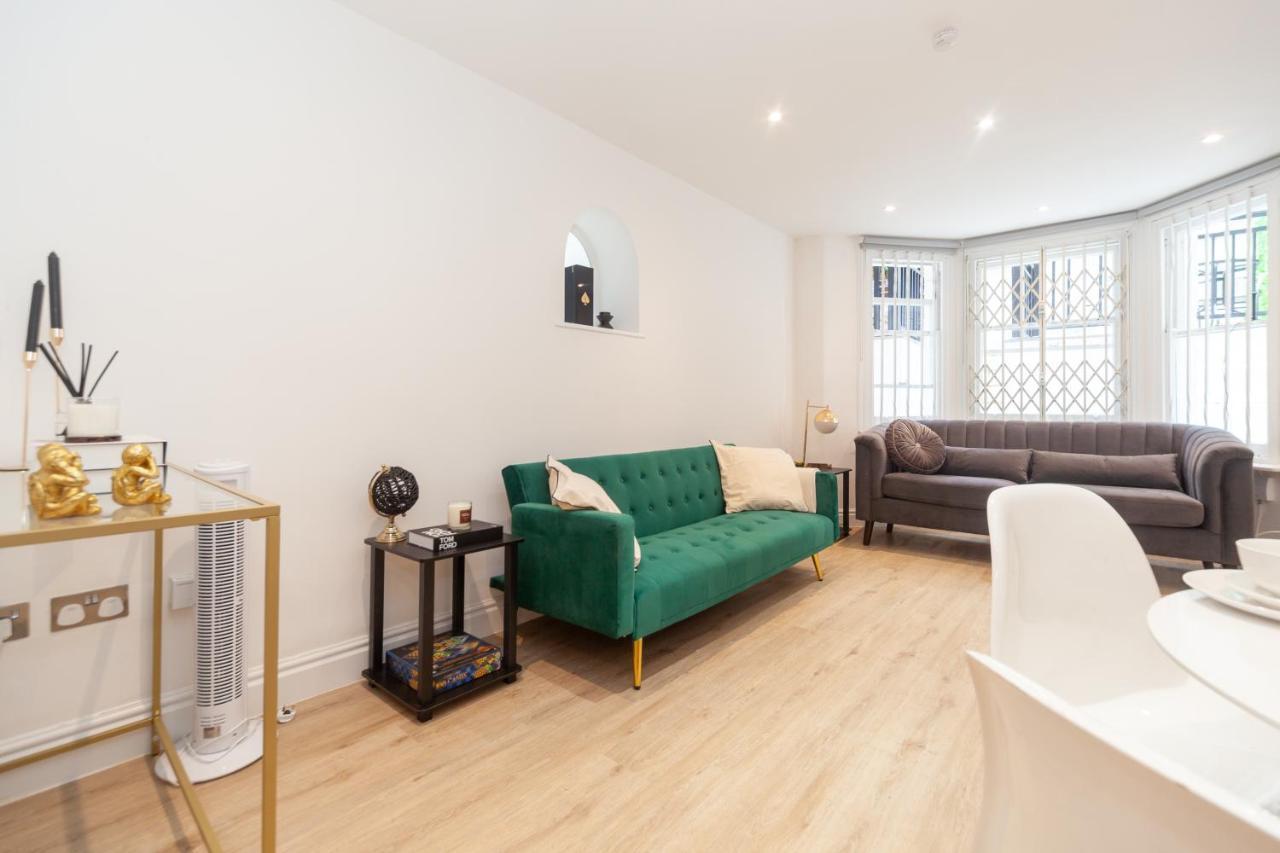 Kensington Luxury Flat With Patio Apartment