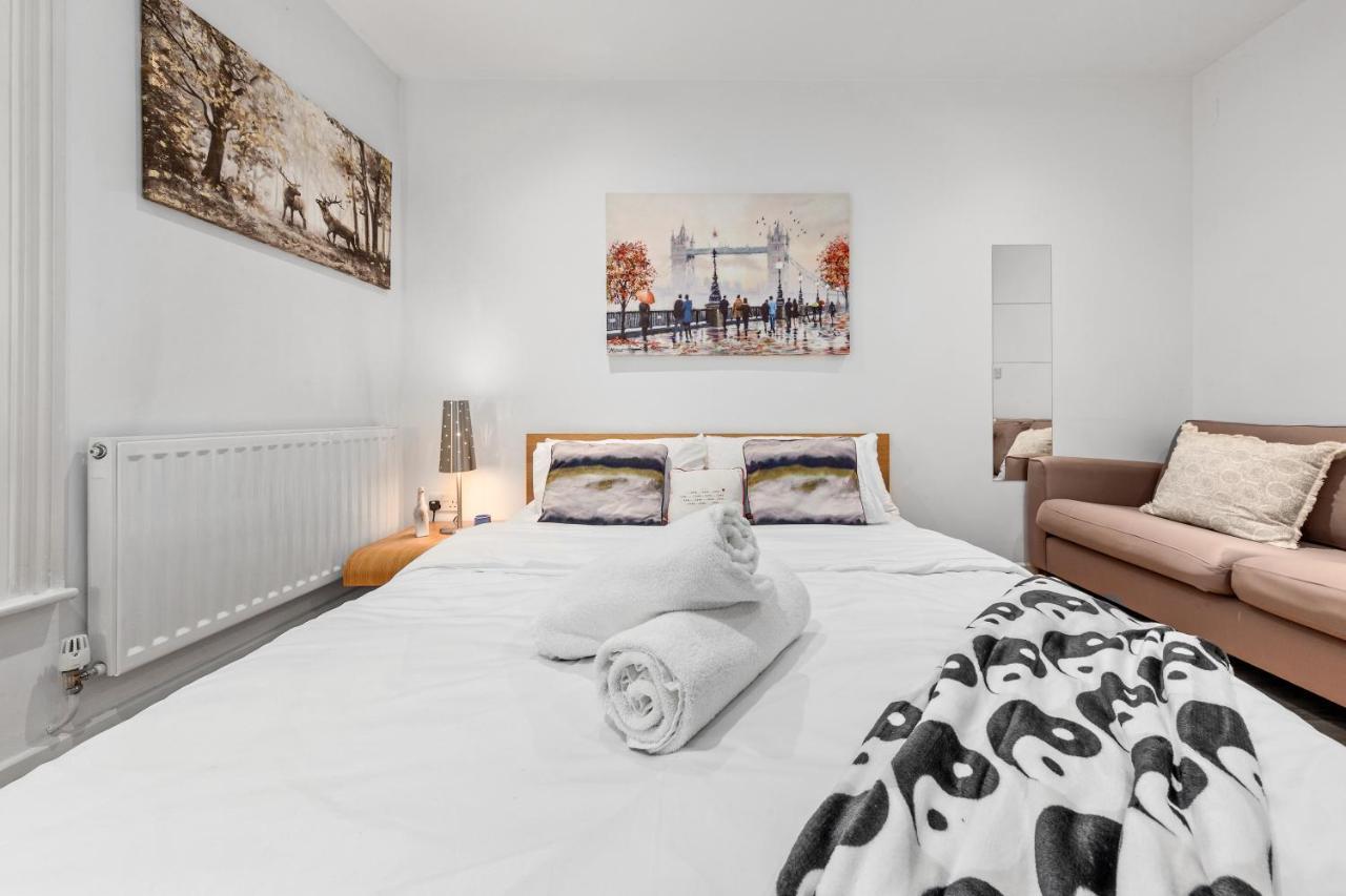 Apartamento 3-bedroom Flat In Sleeps 14 Hy1 *