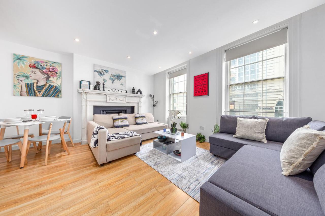Apartment 3-bedroom Flat In Sleeps 14 Hy1