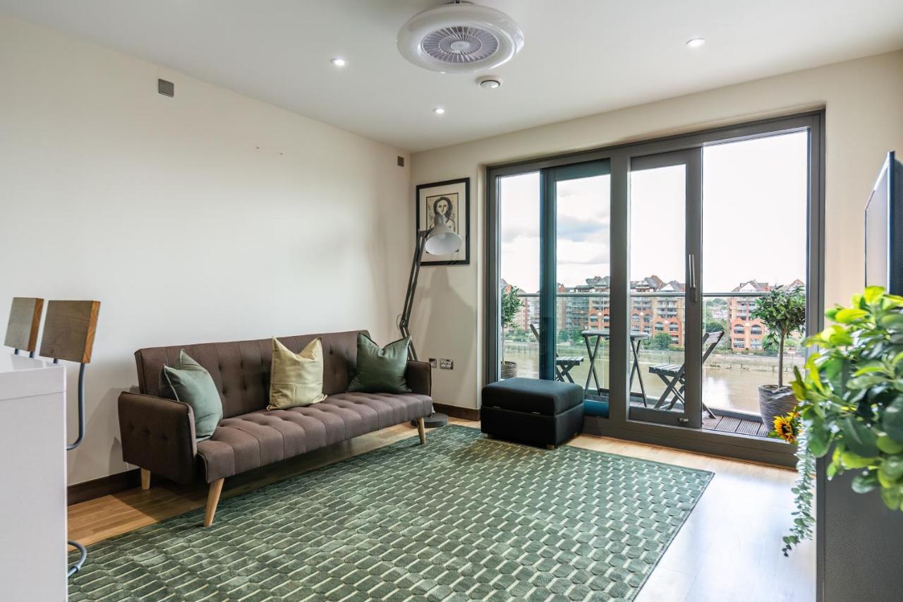 Apartamento Livestay-stunning With Private Balcony & River Views Londres