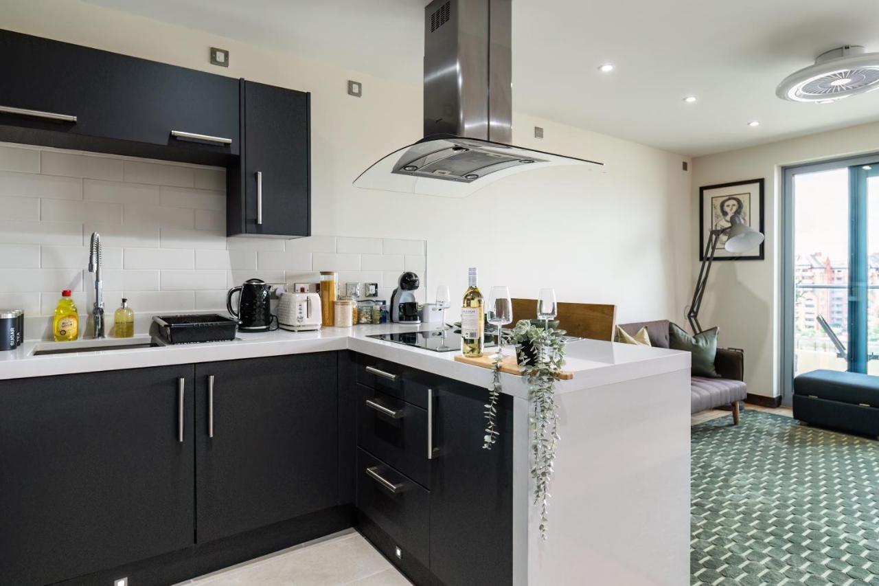Livestay-stunning With Private Balcony & River Views *