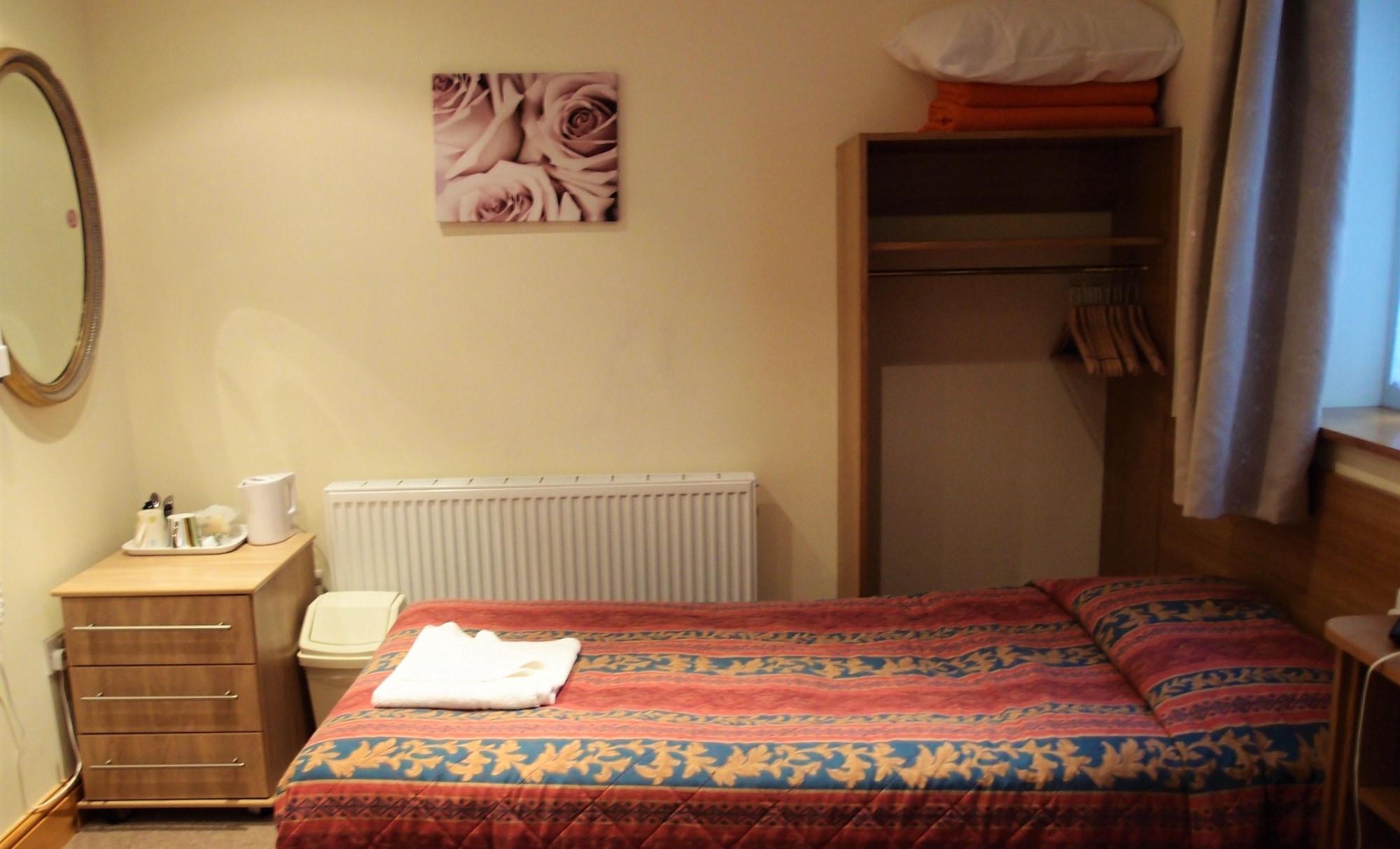 65 Hotel Londres