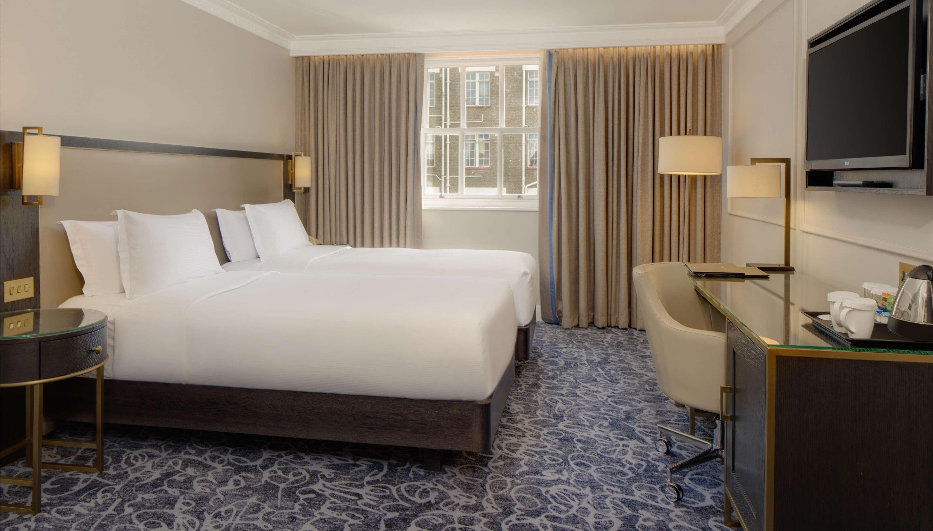 Hilton Euston 4*
