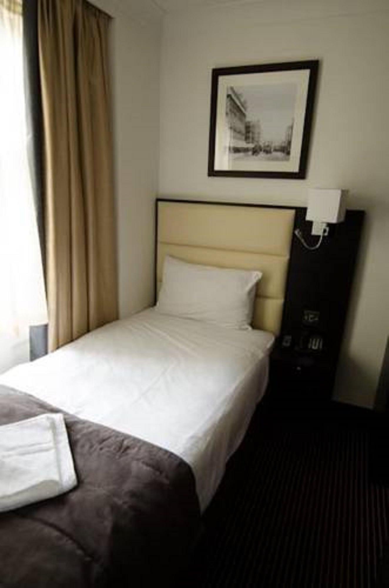 Hotel Edward Paddington 3*