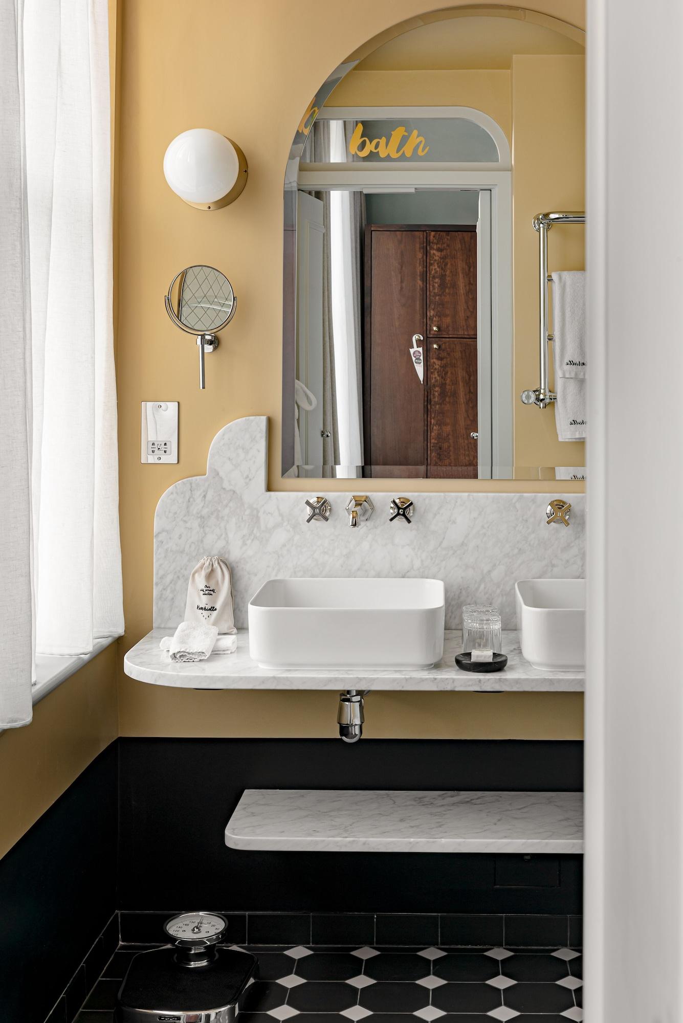 Hotel Henrietta Experimental 4*