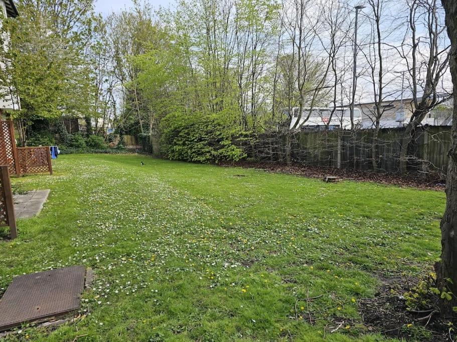 Lovely Flat Close To Shepherd's Bush *