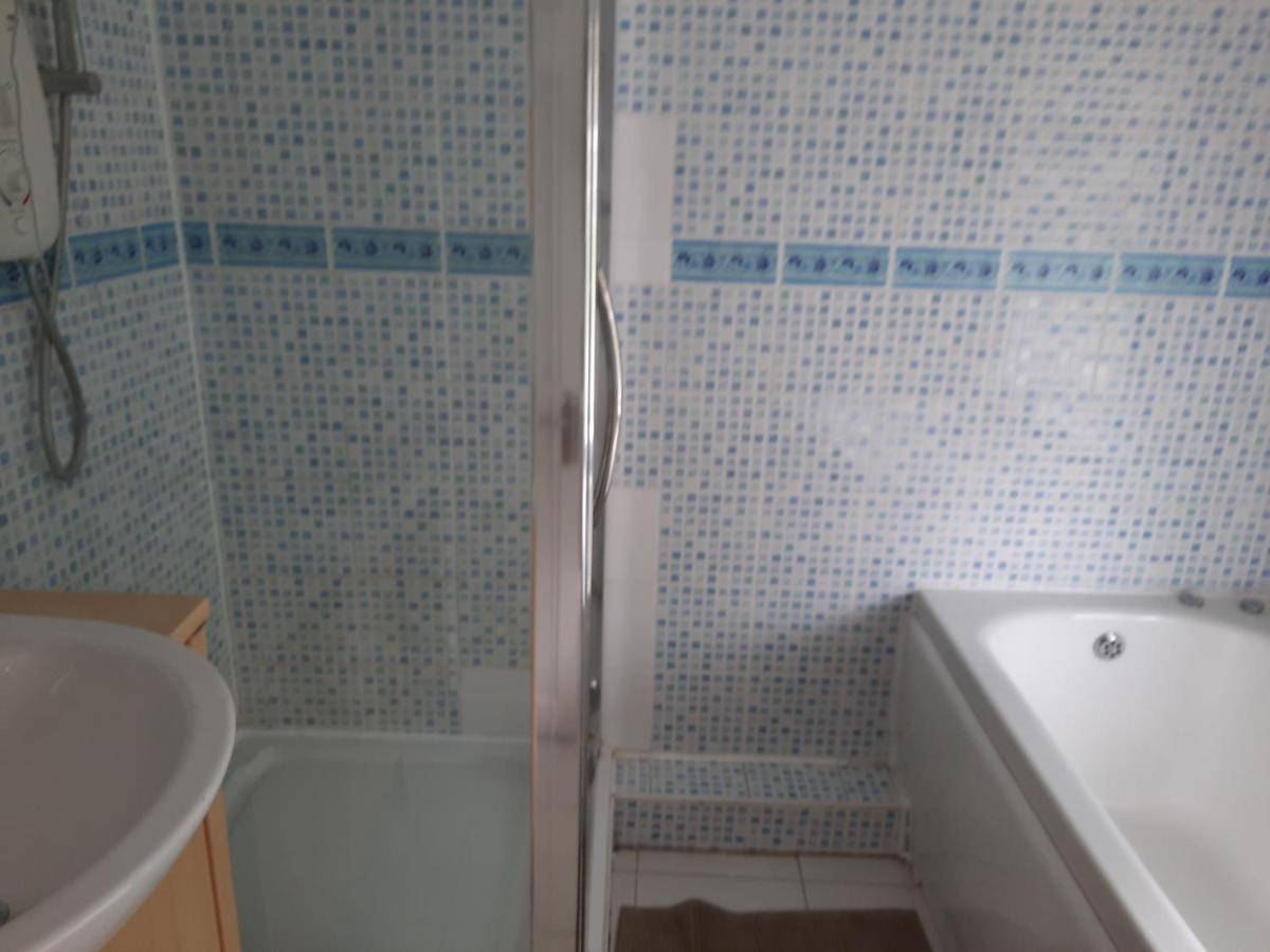 Holiday home 3 Bedroom House Ealing *