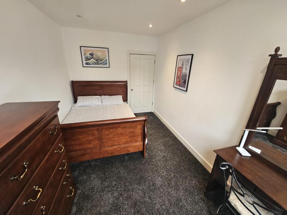 Privatunterkunft Double Bedrooms In Spacious And Modern *