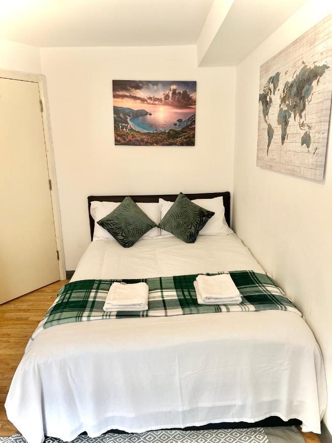 White Chapel Holiday 2 Bedroom * London