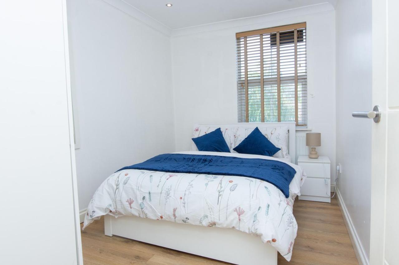 Evergreen Apartments-flat 4,