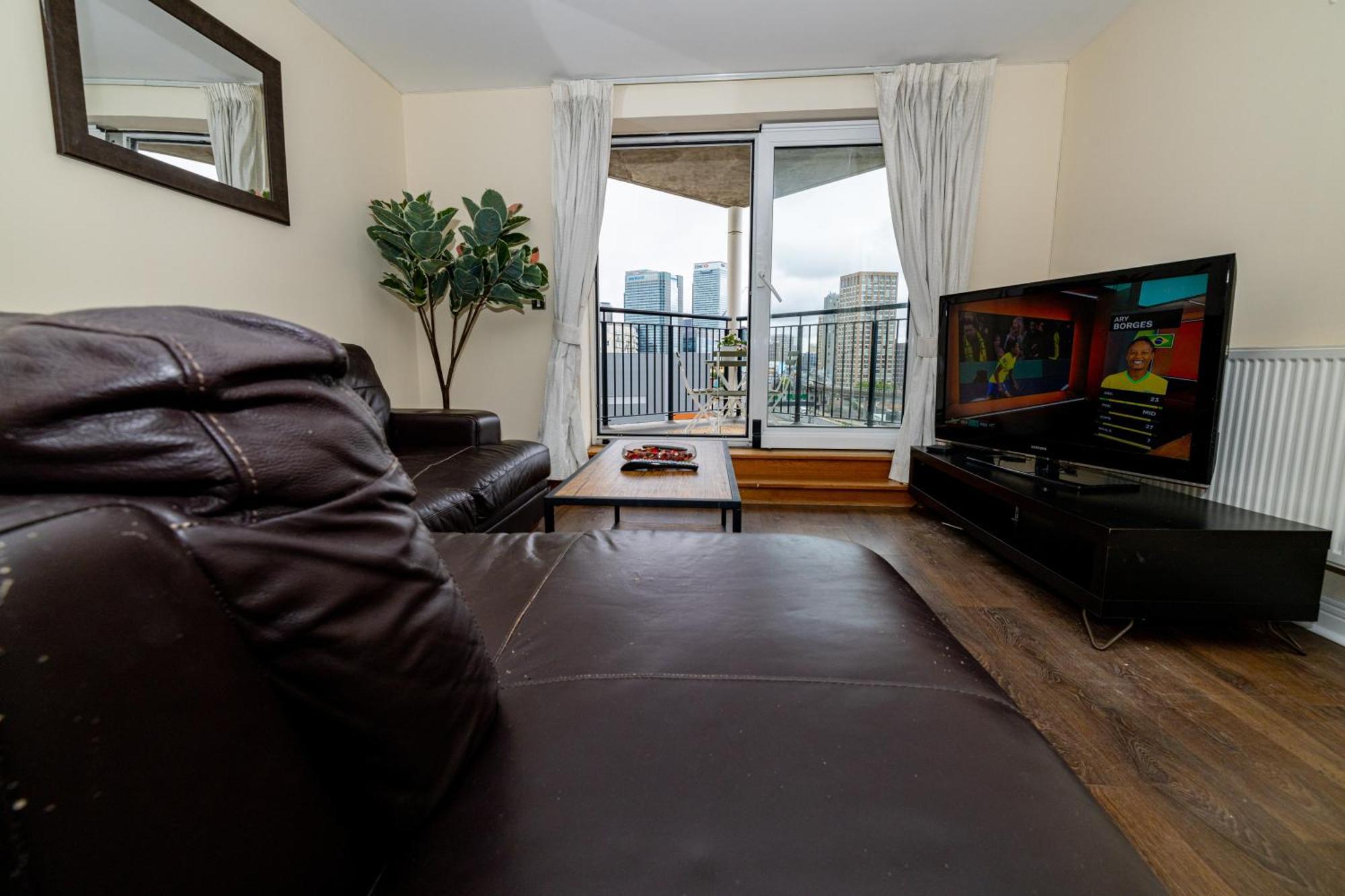 Apartment Two Bed Near Canary Wharf