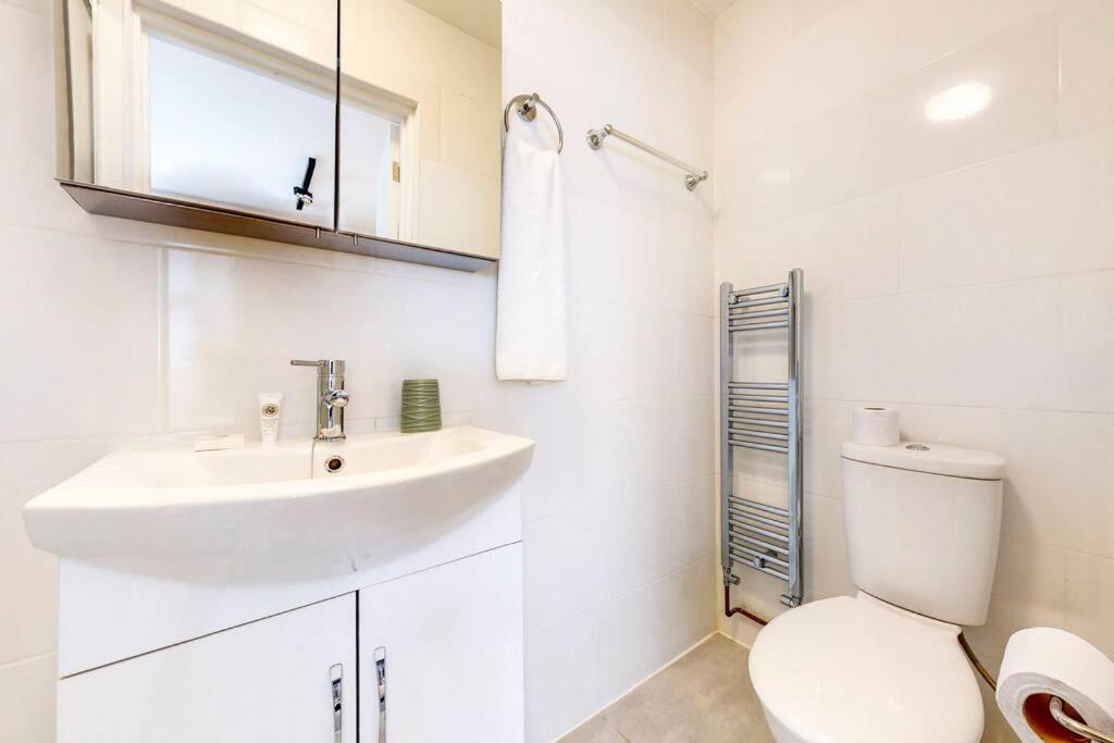 Beautiful Studio In North Madia Vale Apartment London