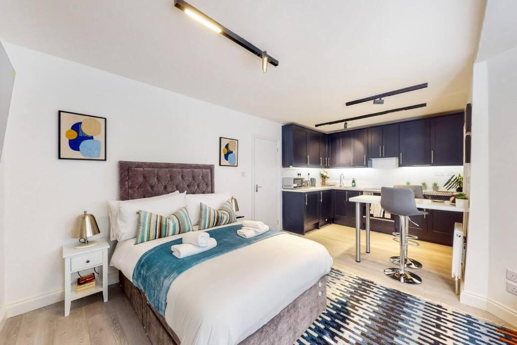 Beautiful Studio In North Madia Vale * London