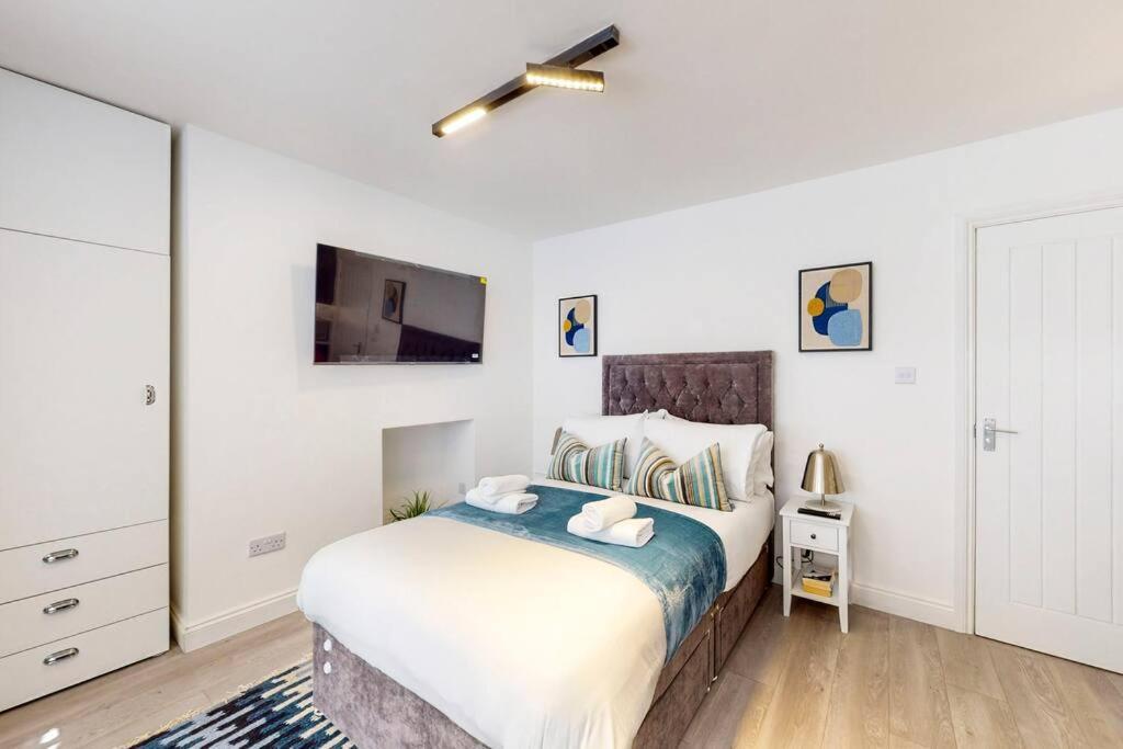 Beautiful Studio In North Madia Vale London