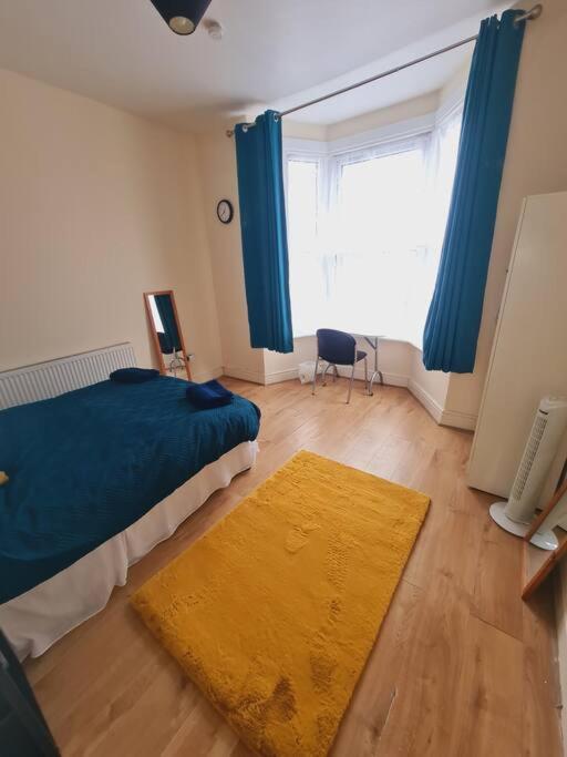 Spacious One Bedroom *