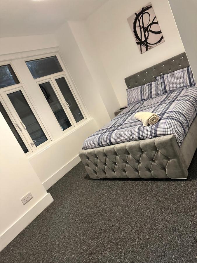 3 Bedroom House With Garden In Tottenham Ferienhaus London