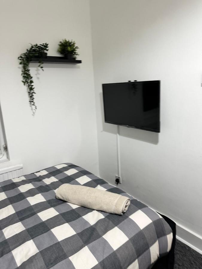 Ferienhaus 3 Bedroom House With Garden In Tottenham London
