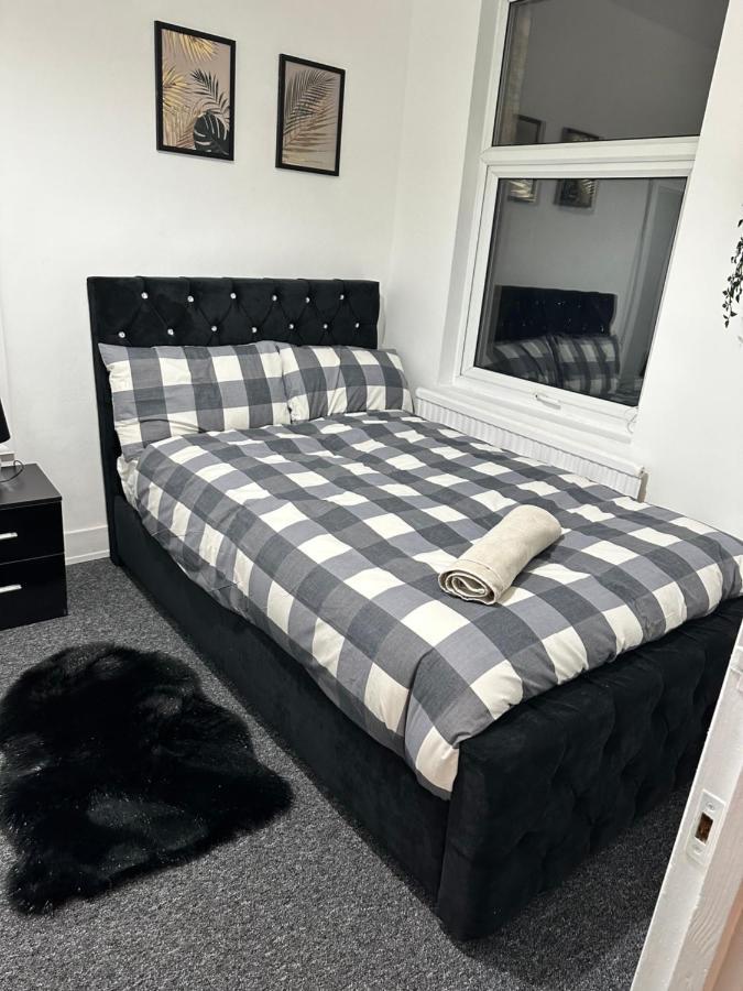 Holiday home 3 Bedroom House With Garden In Tottenham London