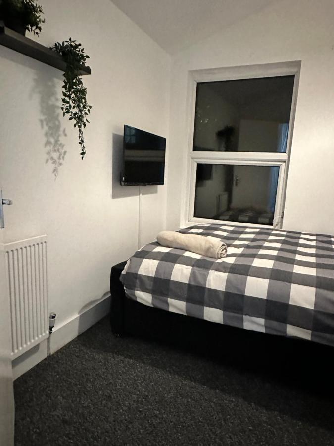 3 Bedroom House With Garden In Tottenham Ferienhaus