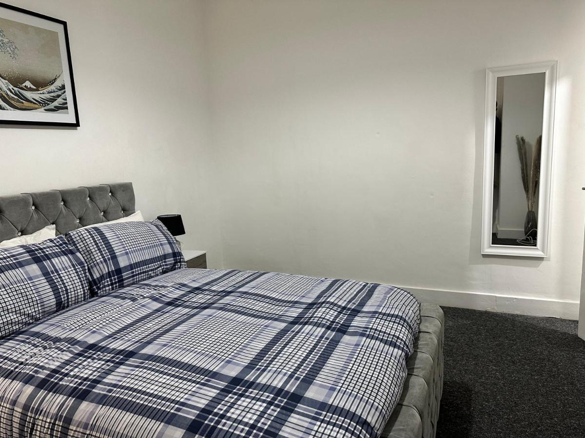 3 Bedroom House With Garden In Tottenham * London