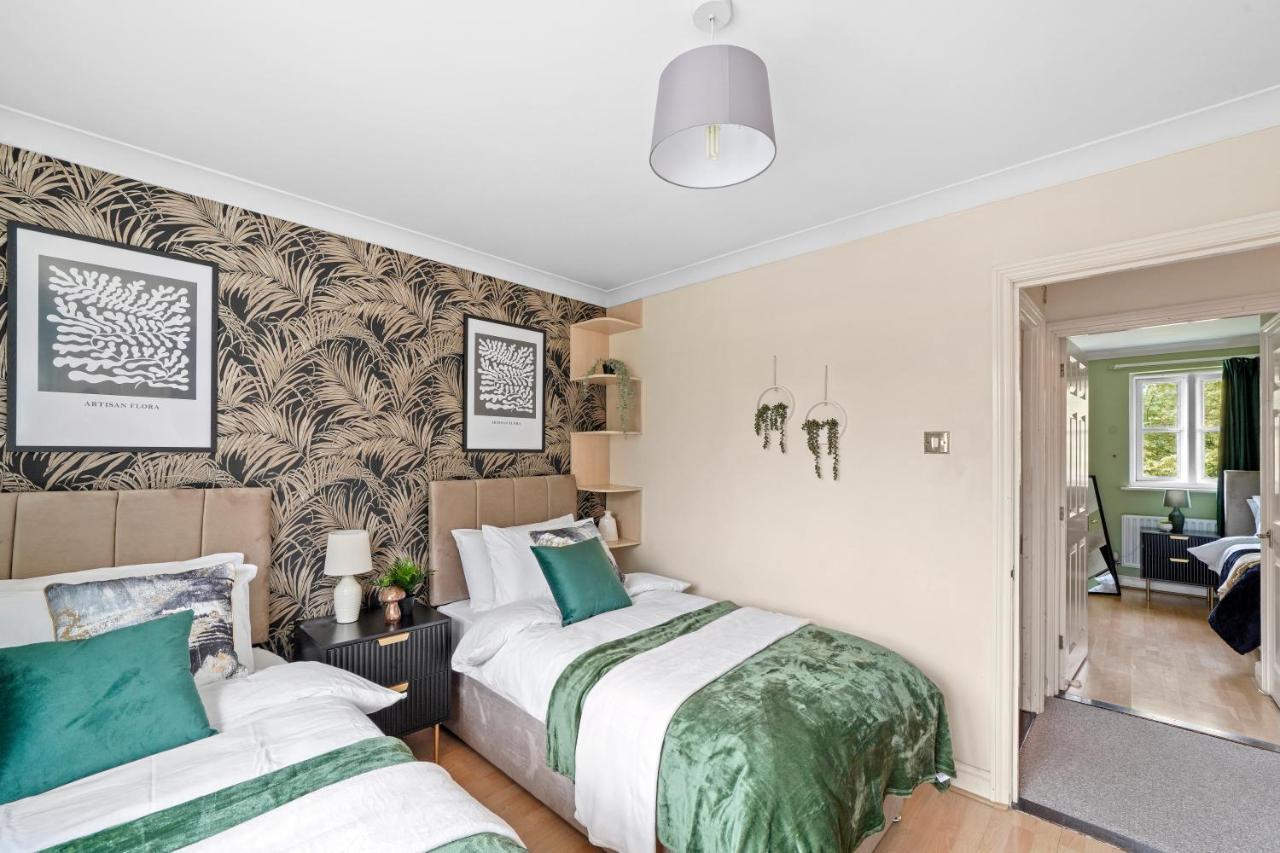 Holiday home Stunning Central 2 Bed Parking & Garden London