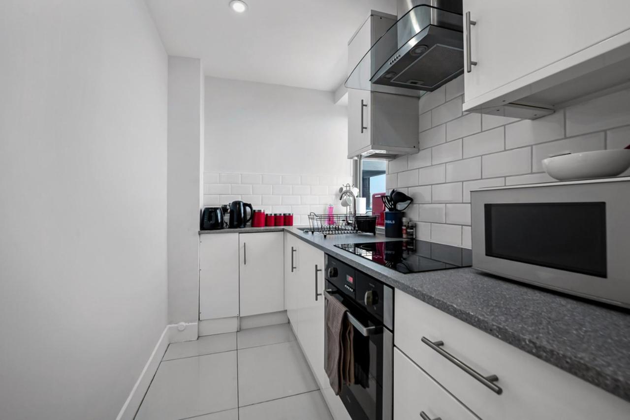 Stunning Flat On King's Road, Chelsea With Balcony * London