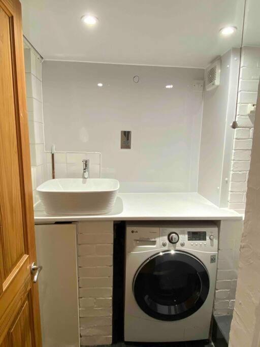 Holiday home Elegant Flat In A Fantastic Area *