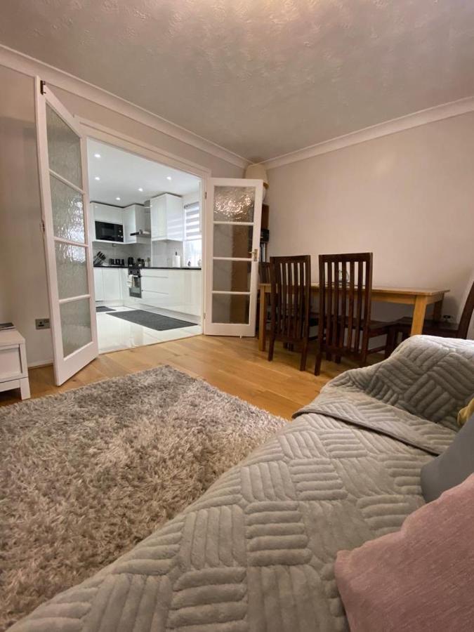 1 Bedroom In East * London