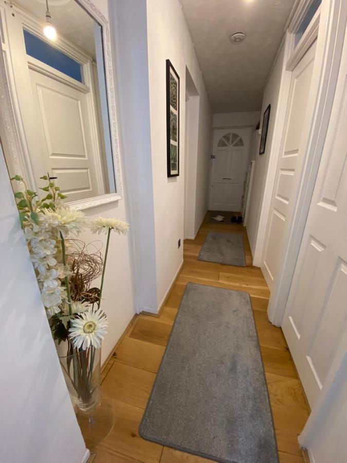Apartment 1 Bedroom In East *
