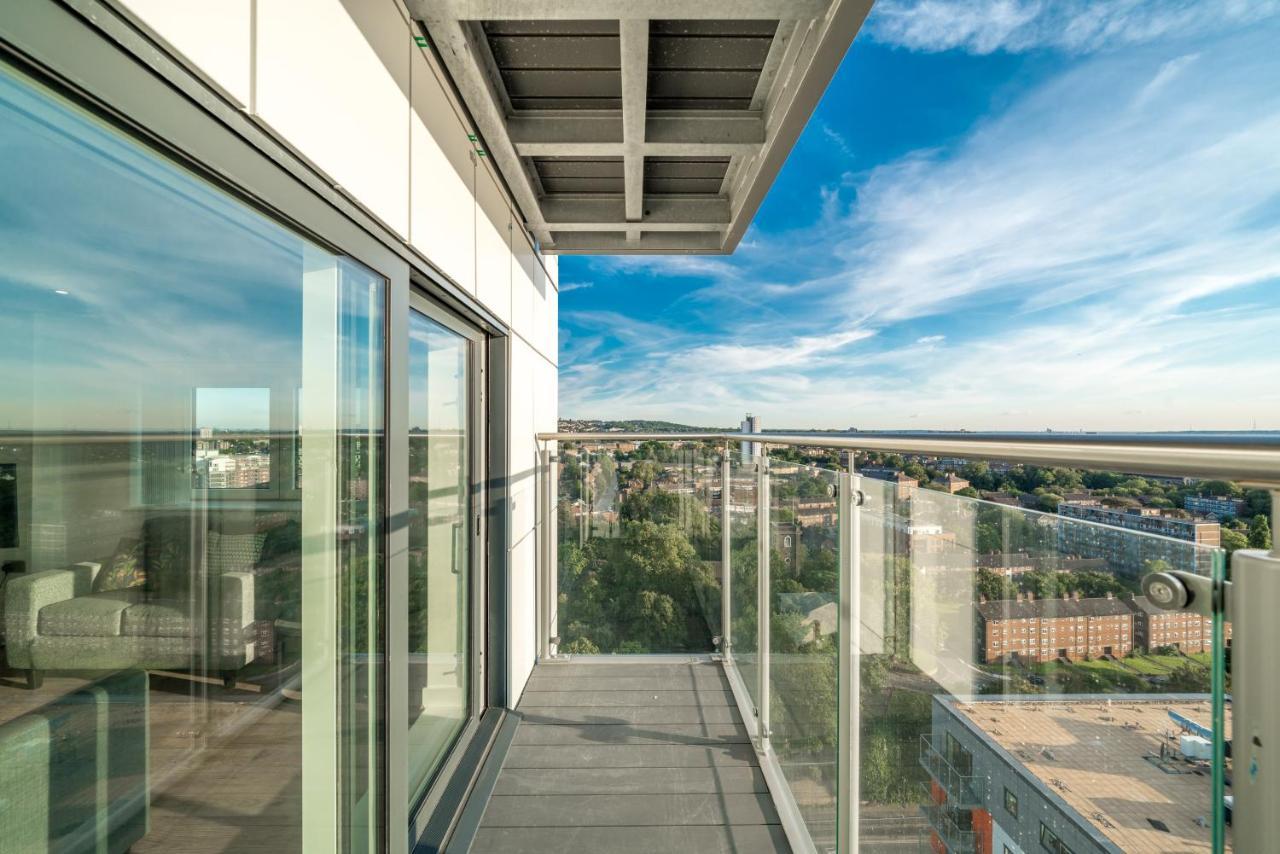Apartment Skyvillion: Riverside With Views *