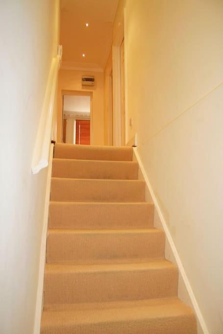 Apartment Beautiful Kensington 3 Minutes Walk To Earl's Court Station *