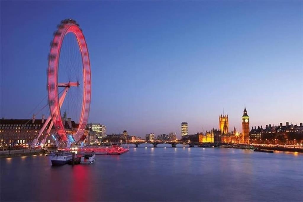 Beautiful Kensington 3 Minutes Walk To Earl's Court Station Apartment