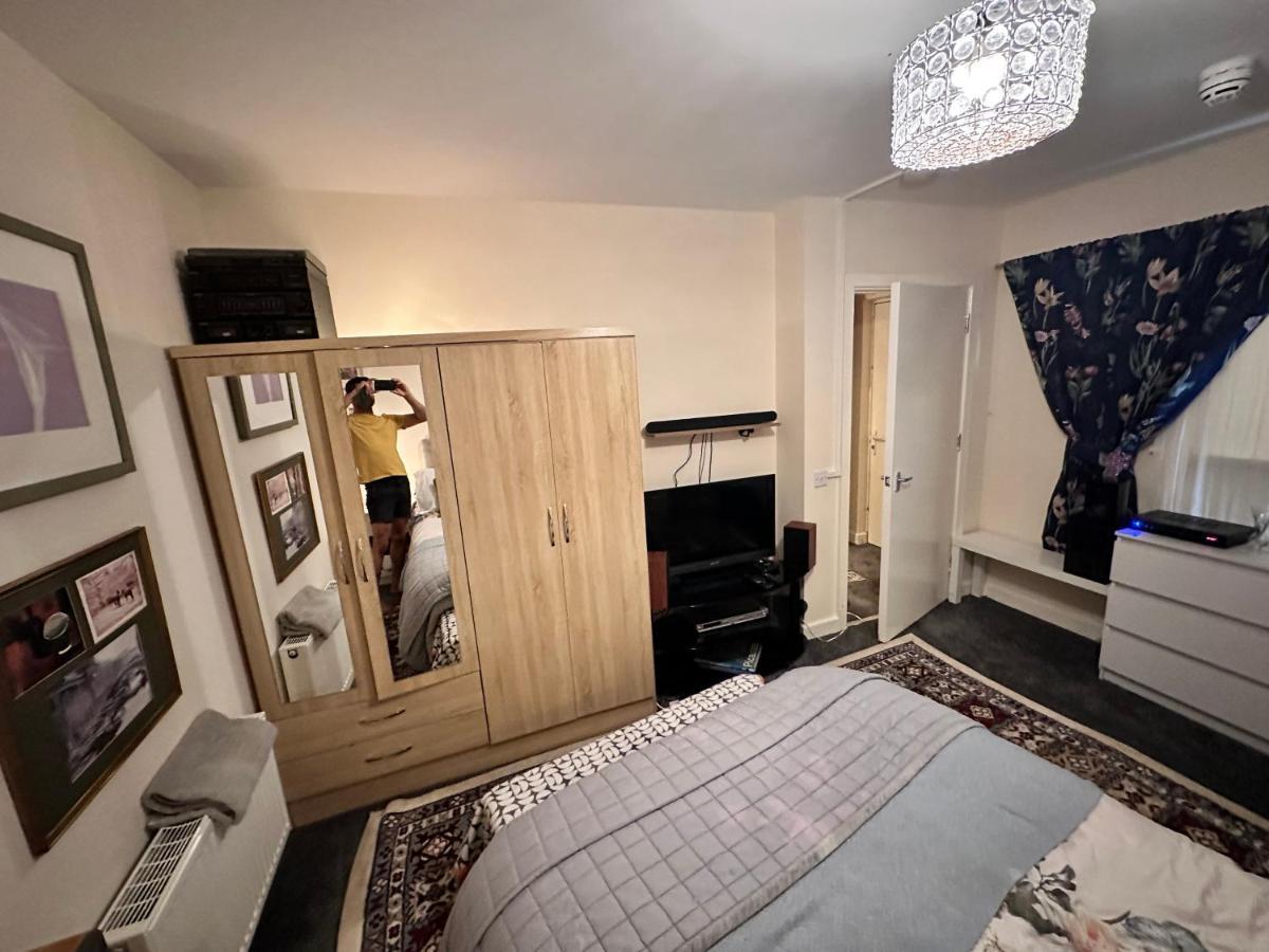 Private Room. In Zone 2 In Cousy Flat