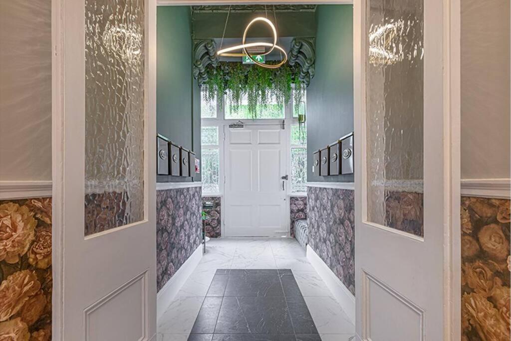 Stylish & Cosy Hyde Park By Tube Metro Stations With Elevator - Lift