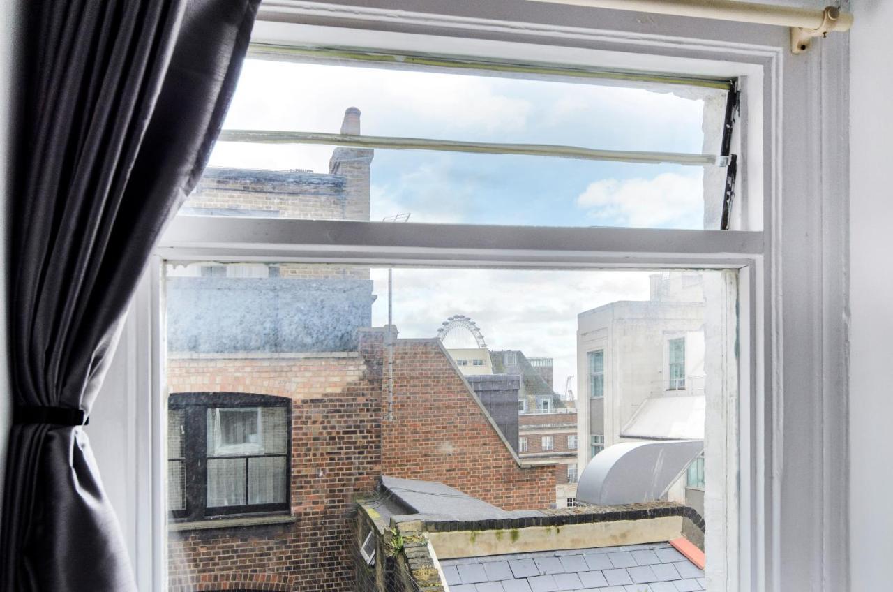 Trafalgar Square Apartment London