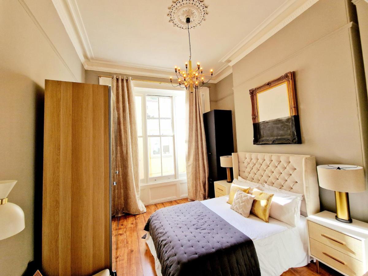 Beautiful Victorian In Hyde Park By Tube Stations - No Stairs * London