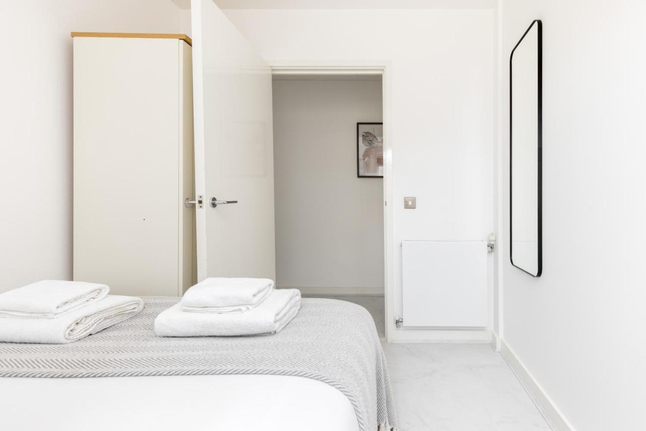 The Islington Apartment *