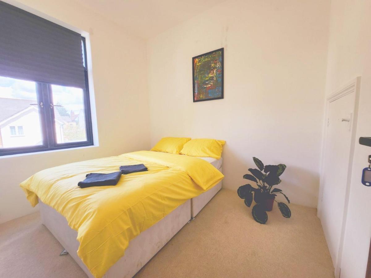 Urban Escape Ealing Guest house *