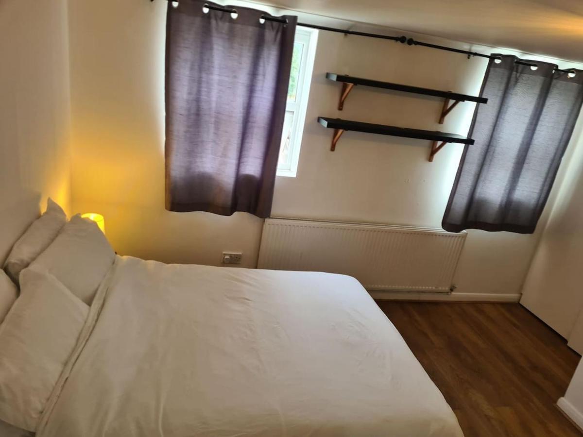 Tower Bridge Central: 4-bed House With Parking For 9 * Londres