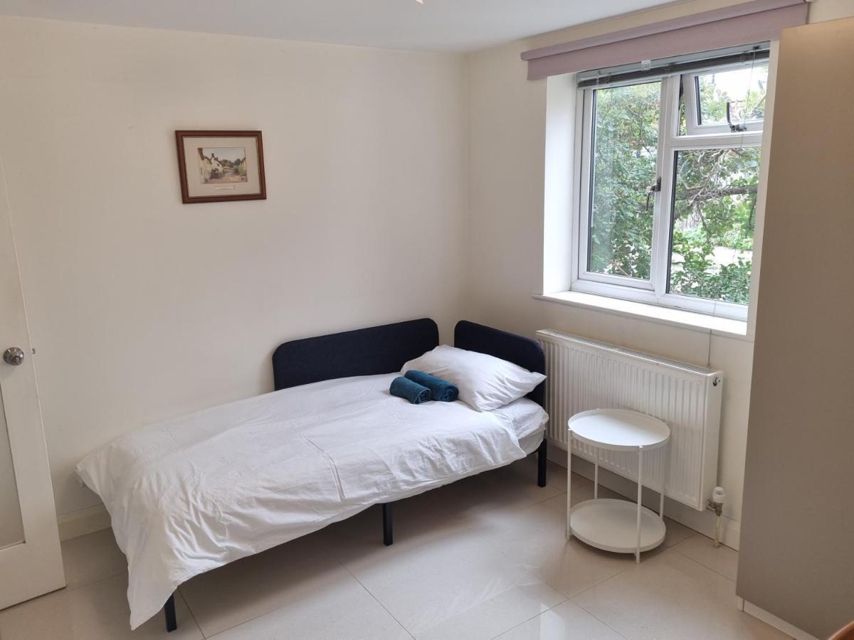Casa de hóspedes Single With En-suite Shower In Zone 1 Londres