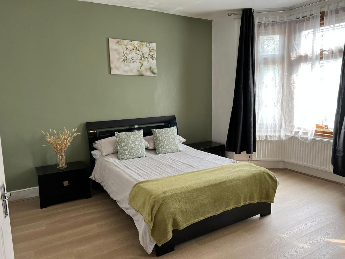 The Leyton Oasis Gasthof