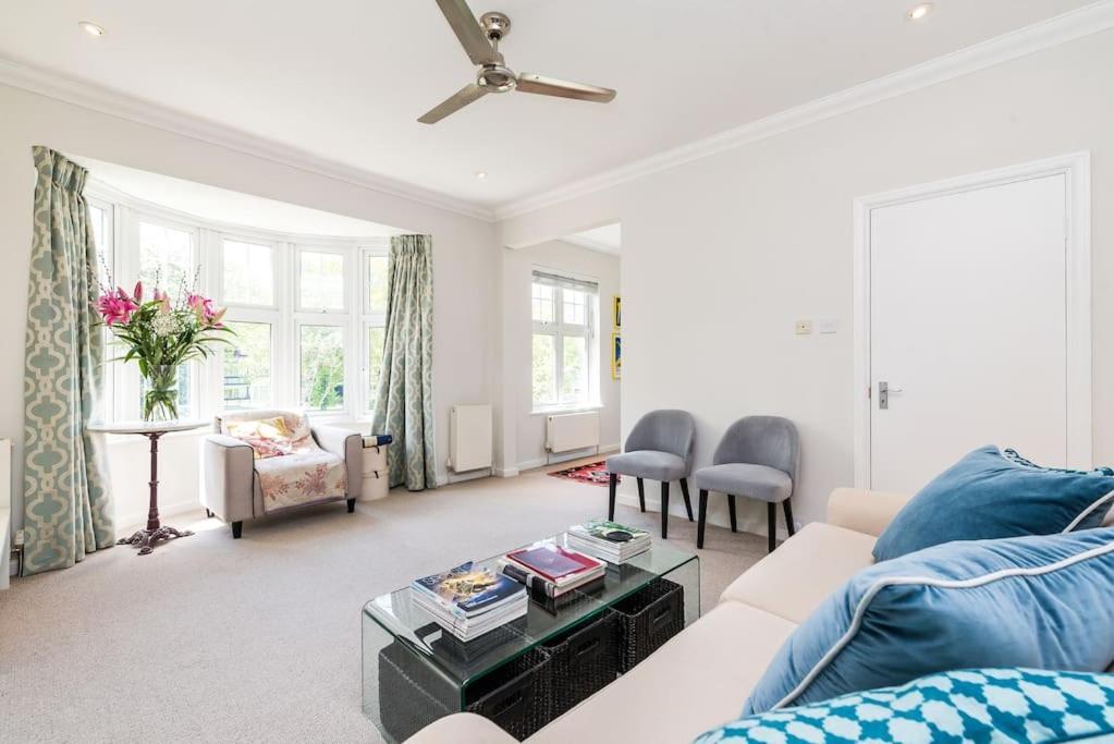 Modern 2-bed Flat Near Tube In Vibrant Brixton Apartment London