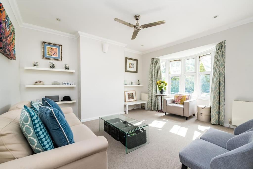 Modern 2-bed Flat Near Tube In Vibrant Brixton * London