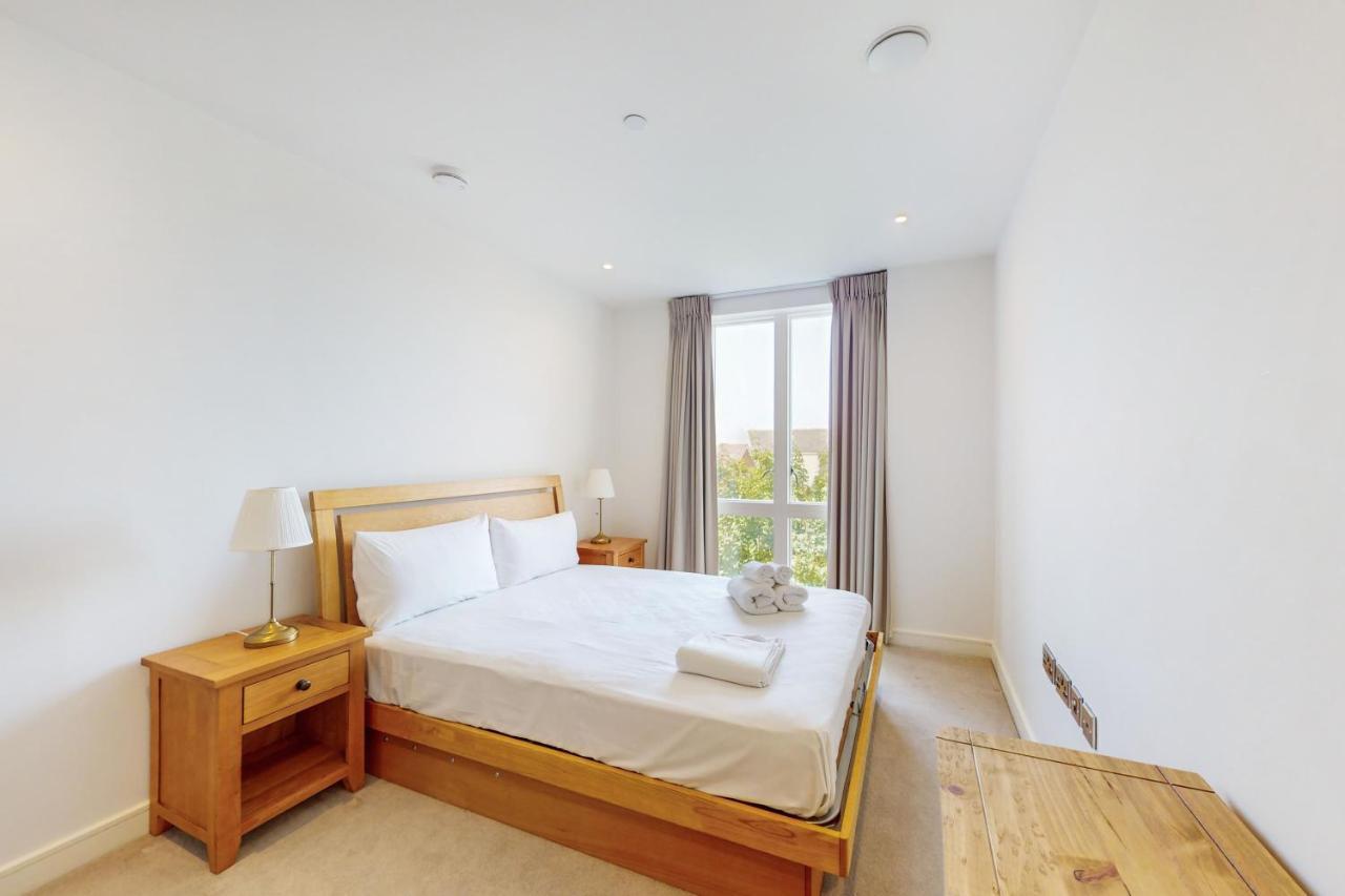 Splendid 1bd Flat With A Terrace In Maida Hill London