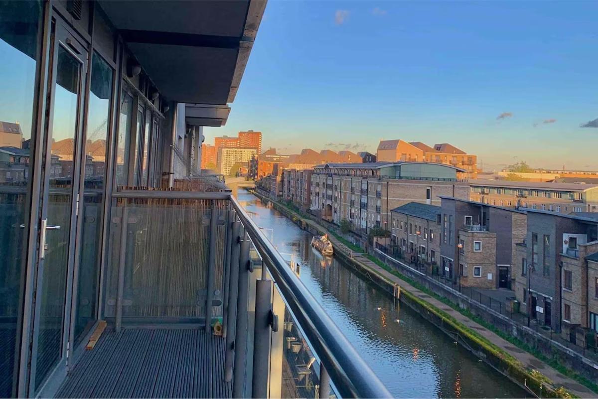 Canal * London