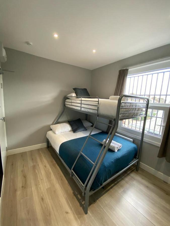 Holloway Suites - Next To Emirates Stadium - Private Bathroom - Shared Kitchen