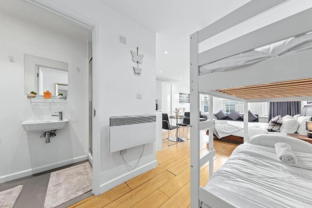 Sleep 6 Piccadilly 1 Bedroom Flat In Vr5 Apartment *