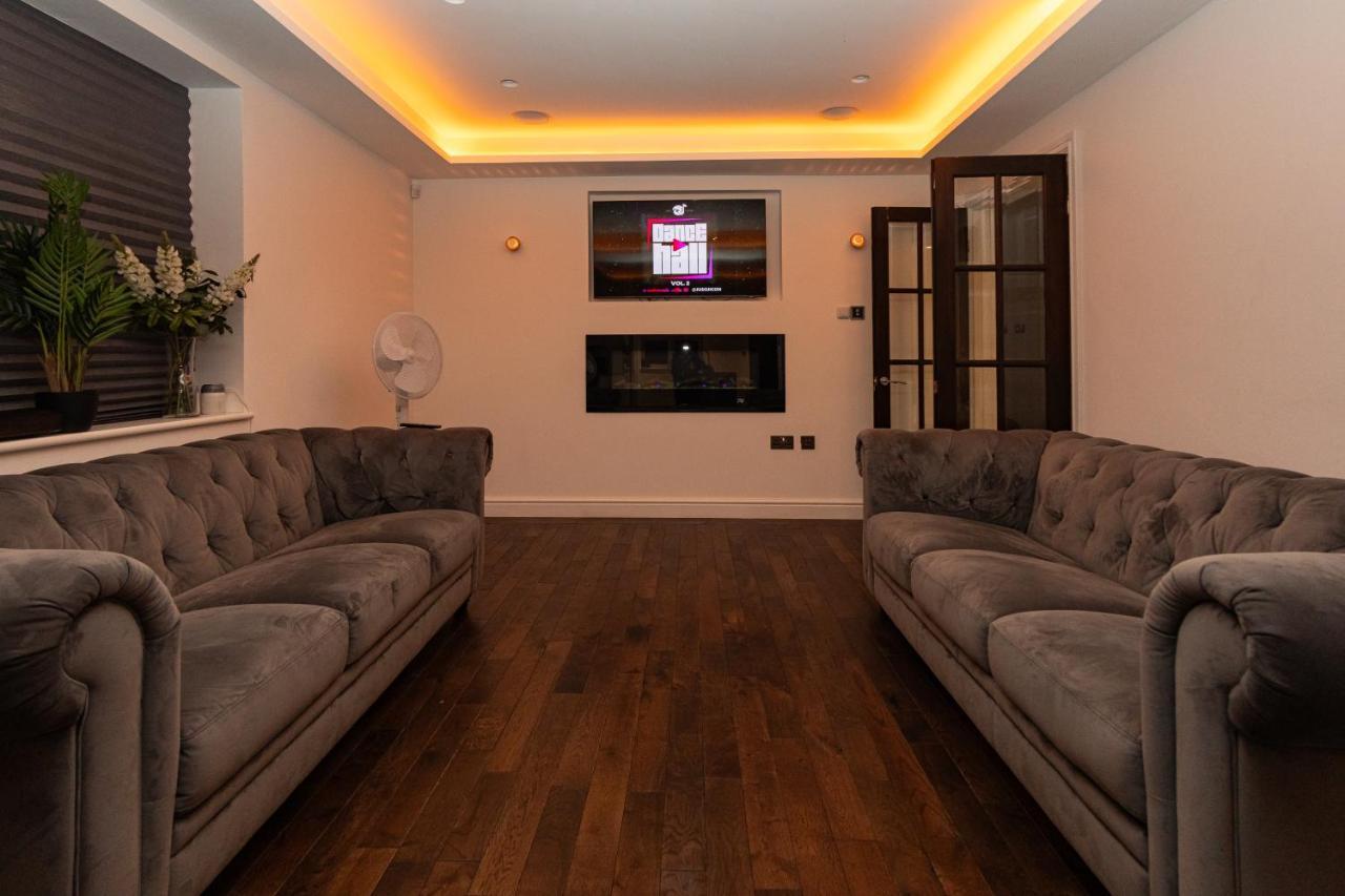 Bonneville House, Private Jacuzzi And Modern Interior Ferienhaus London
