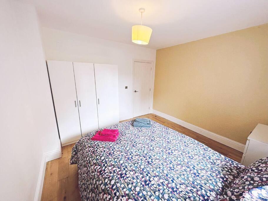 1 Bed Flat Near Apartment